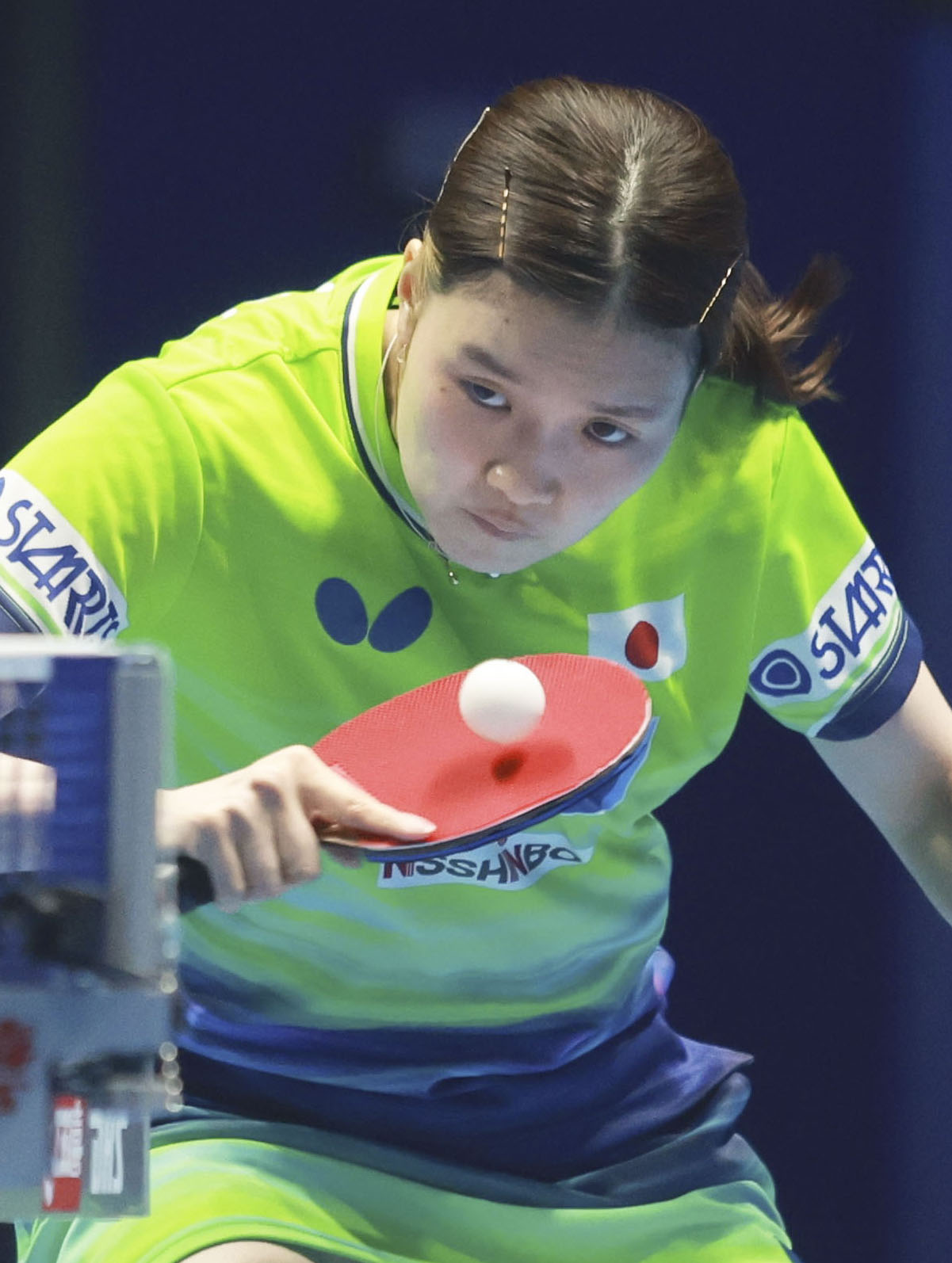 女子準々決勝のウクライナ戦でプレーする橋本帆乃香＝ロンドン（共同）