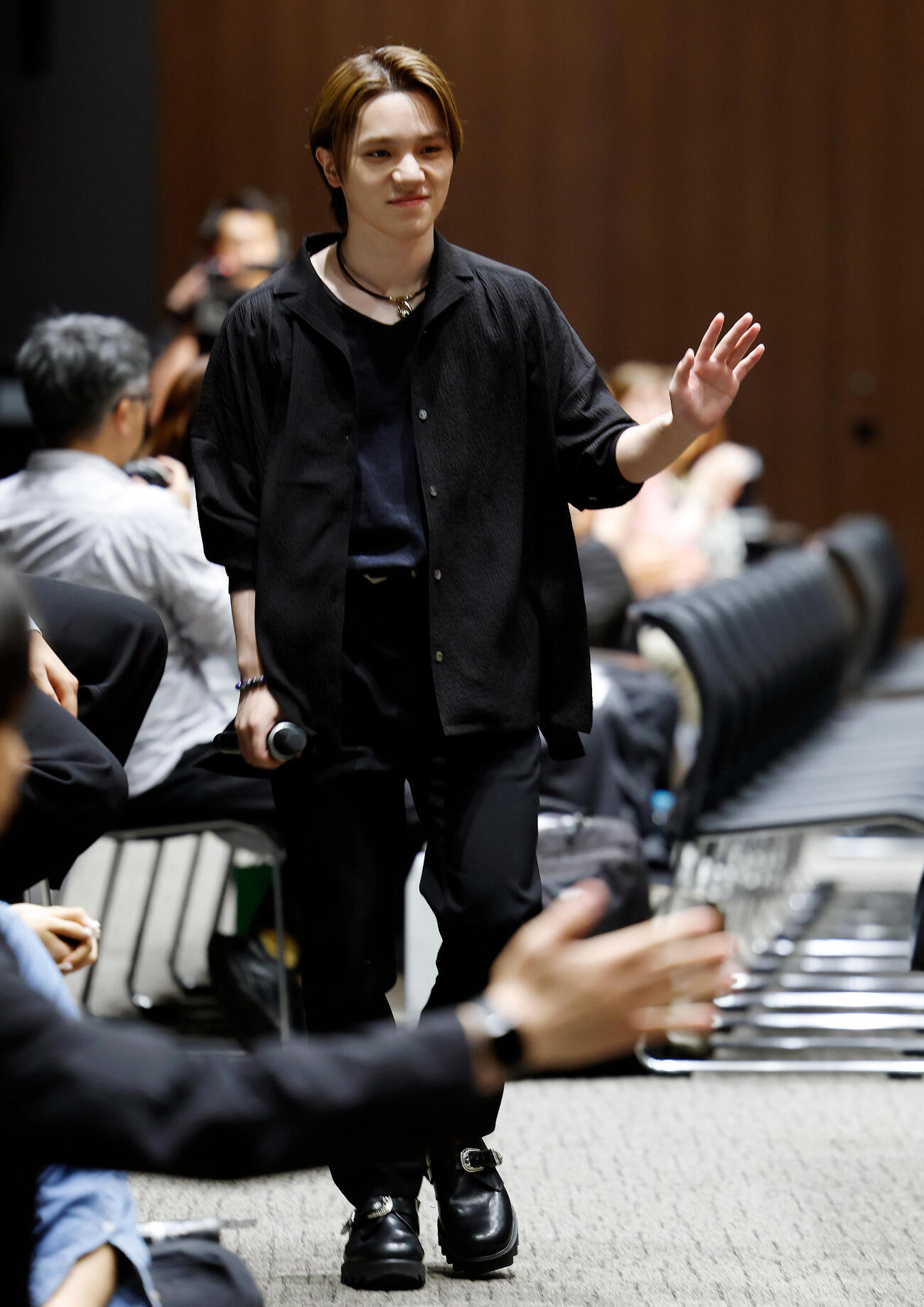 コラントッテ×フィギュアスケーターズ特別トークイベントに入場する宇野昌磨（撮影・山本朝陽）