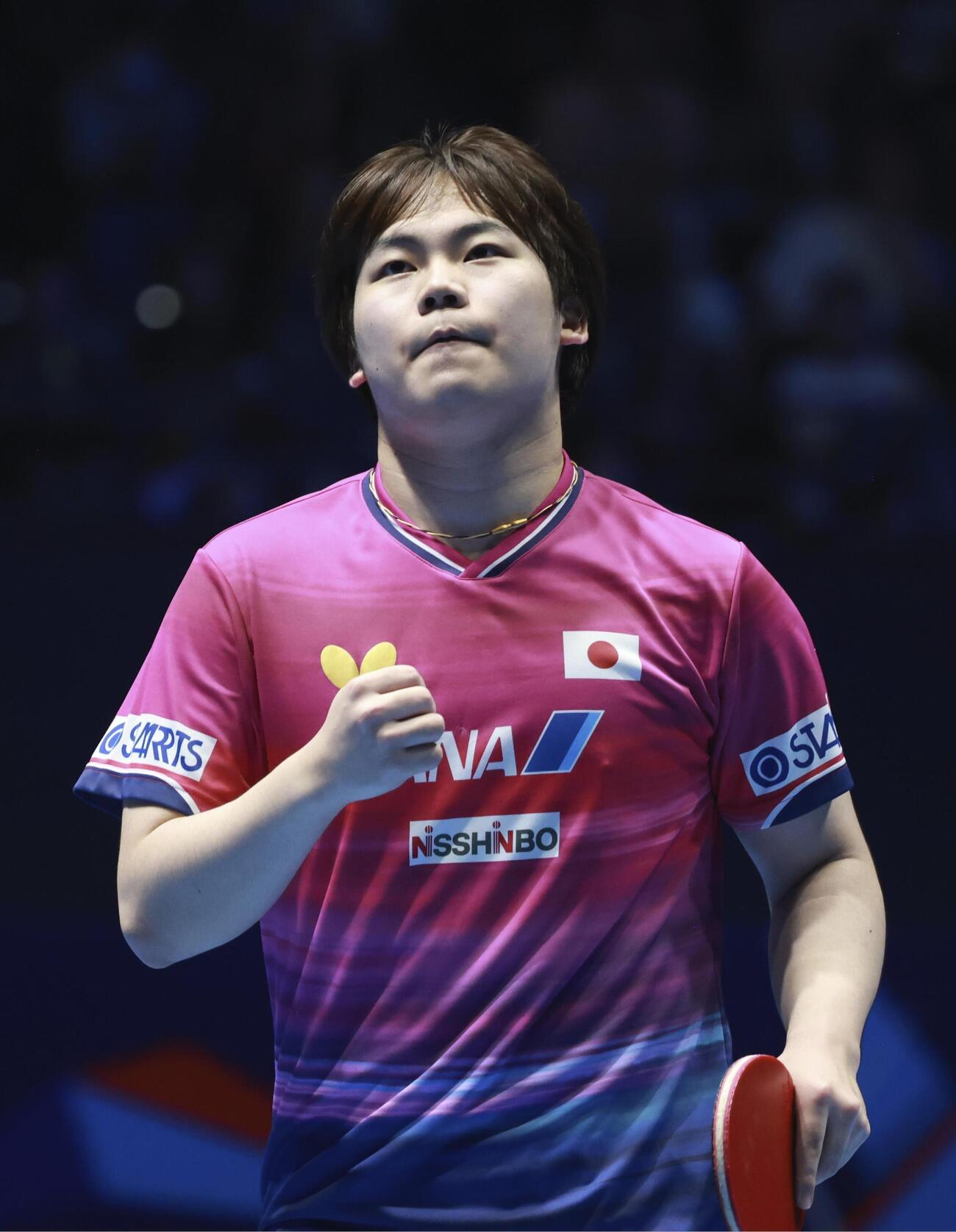 男子準決勝の台湾戦でガッツポーズする松島輝空＝ロンドン（共同）