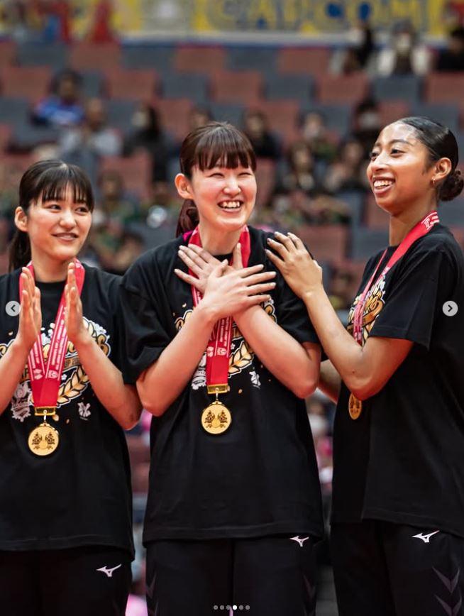 宮部藍梨のインスタグラムから