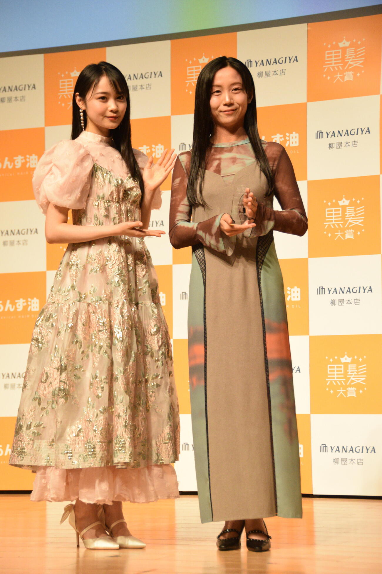 イベントに出席した高木美帆さん（右）と林芽亜里