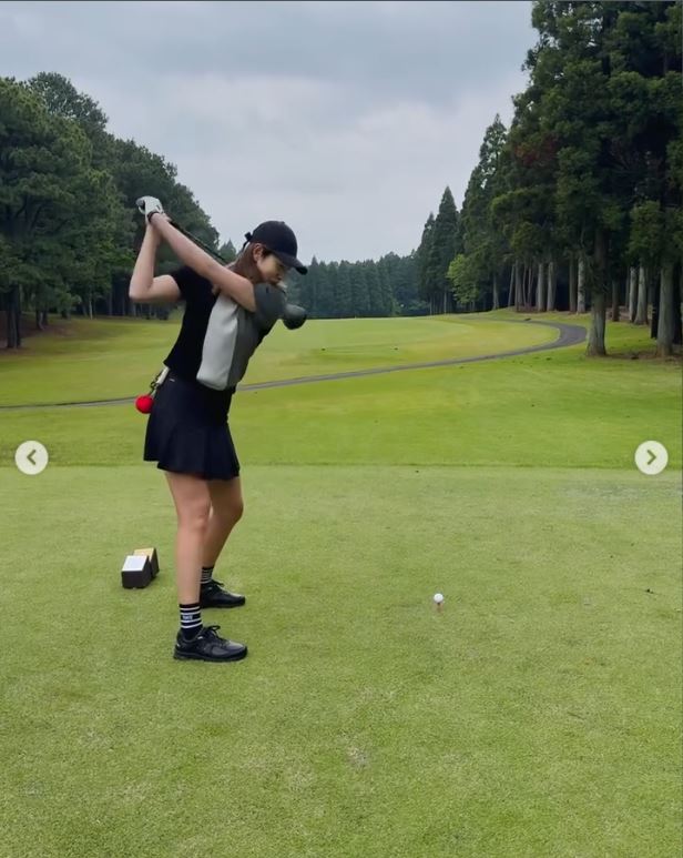狩野舞子さんのインスタグラムから