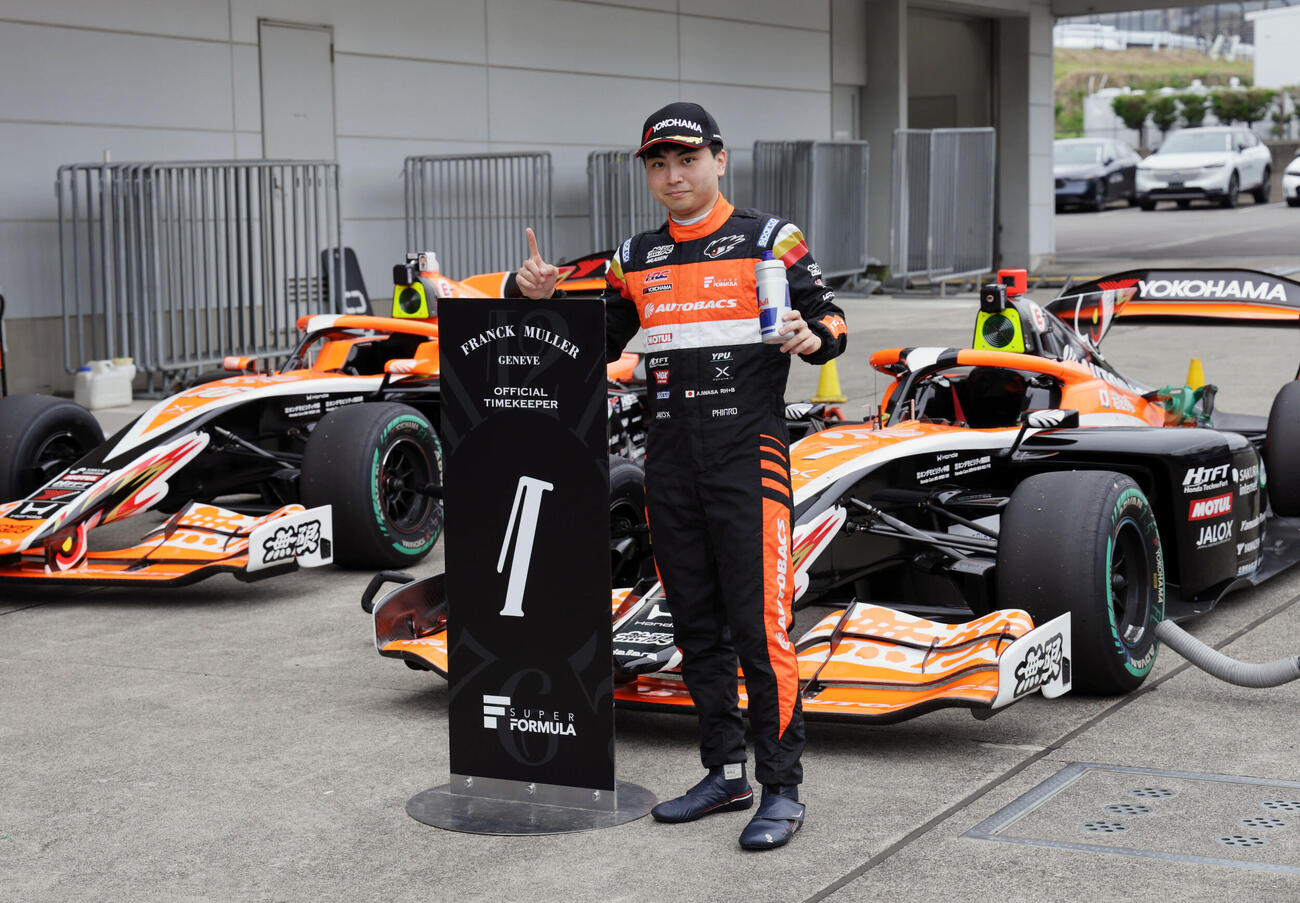 スーパーフォーミュラ第4戦でポール・ポジションを獲得したチーム無限オートバックスの岩佐歩夢（撮影・宮崎幸一）