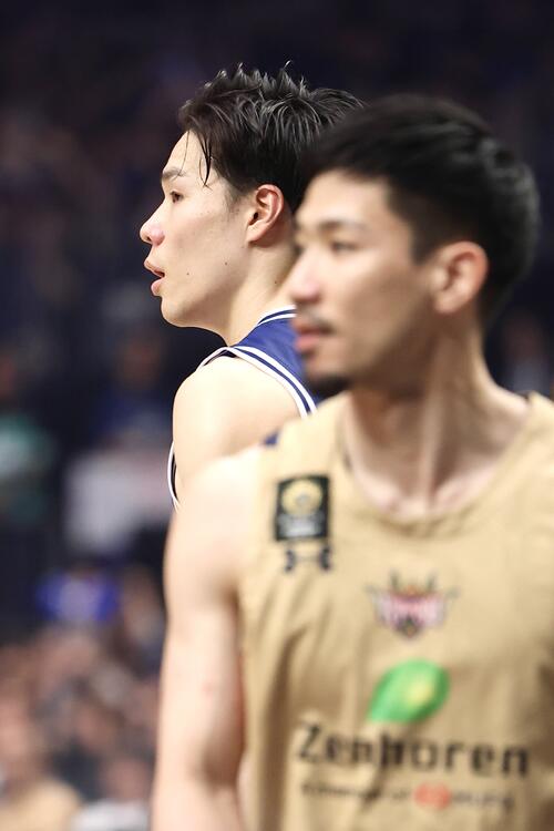 りそなBリーグ1部チャンピオンシップ決勝 第2戦 長崎対琉球 第4Q、シュートを決めた長崎馬場雄大(撮影・宮地輝)=2026年5月24日