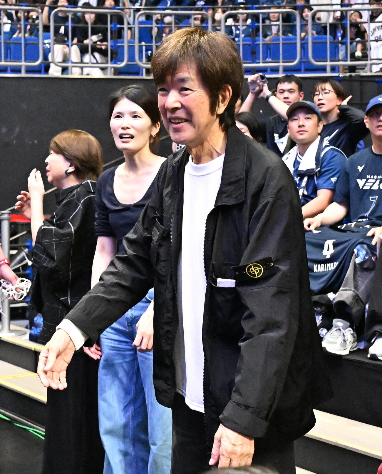 バスケBリーグ決勝第3戦　　長崎対琉球　応援に駆けつけたジャパネットたかたの創業者の高田明さん（撮影・千葉一成）