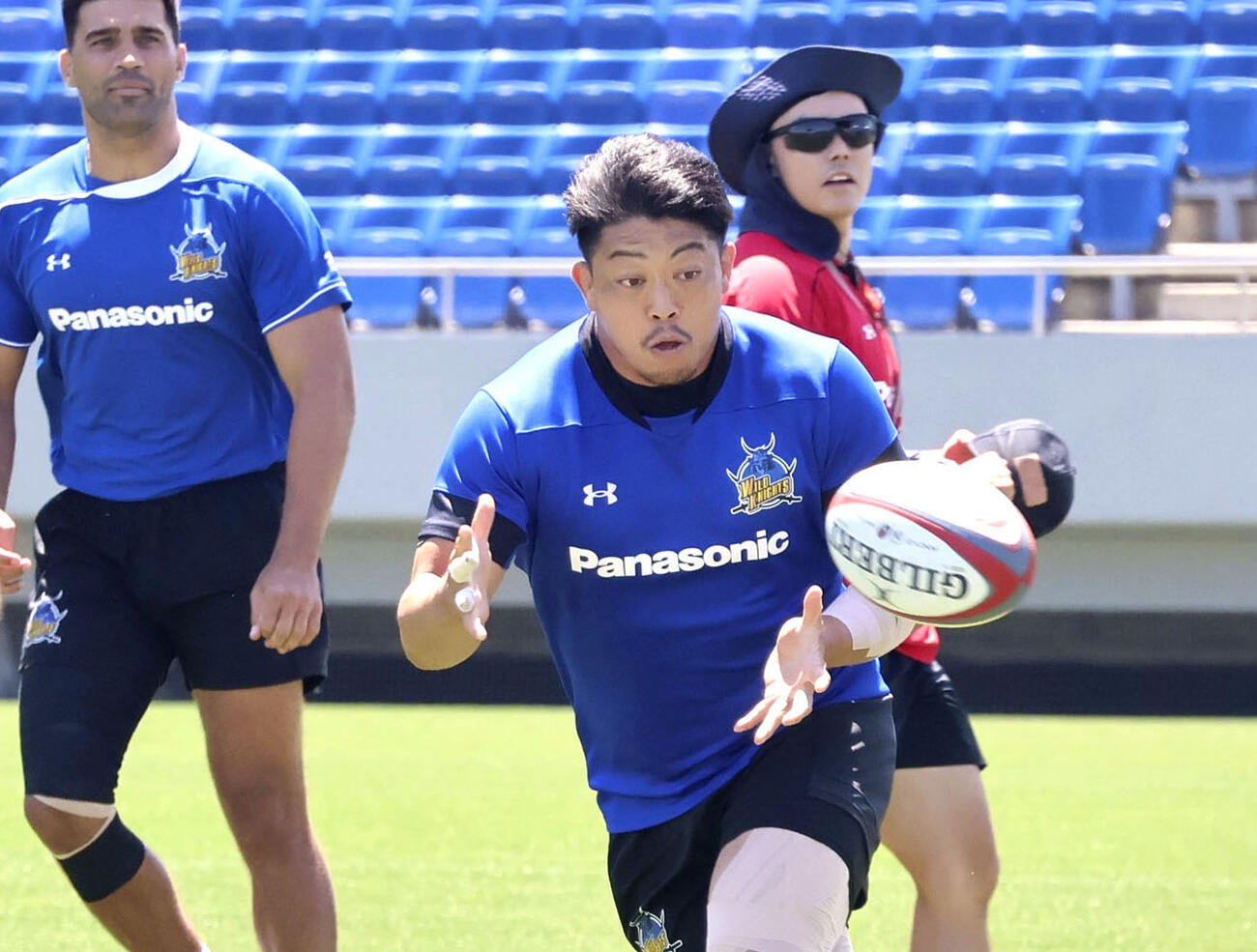 ラグビーのリーグワン1部プレーオフ準決勝に向け練習する埼玉・坂手＝埼玉県熊谷市(共同)