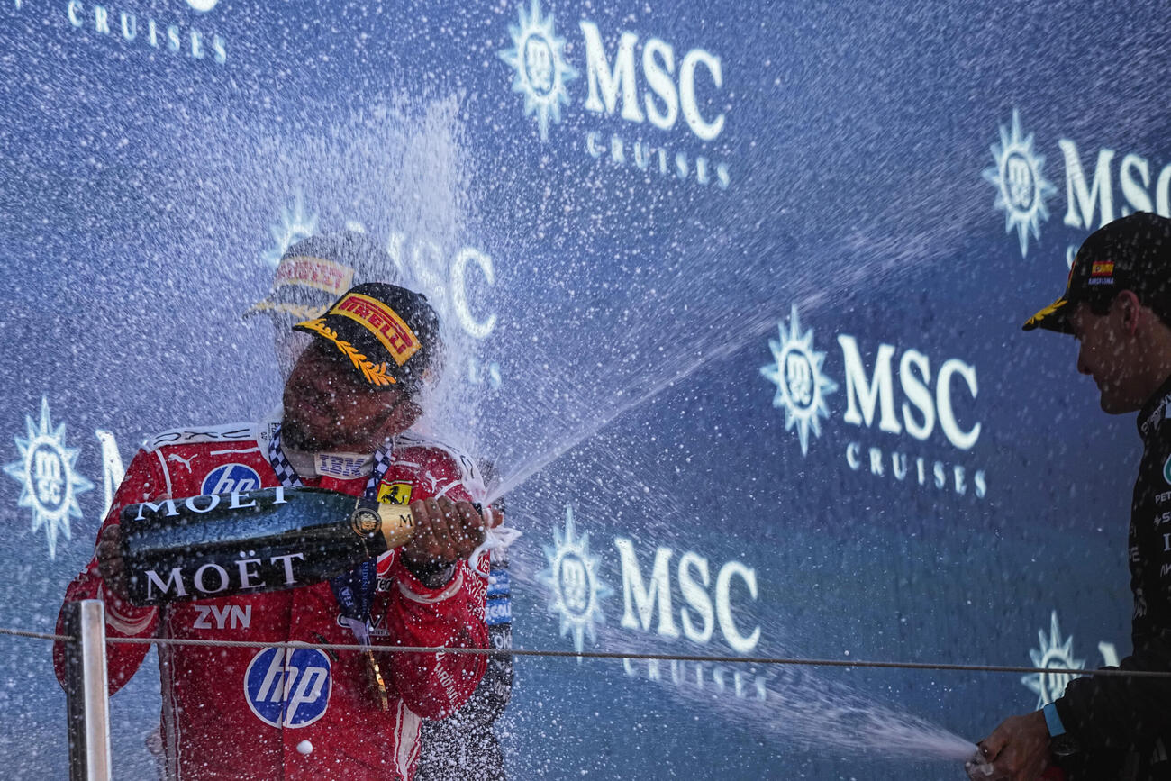 F1カタルーニャ・グランプリを制して喜ぶルイス・ハミルトン（AP）