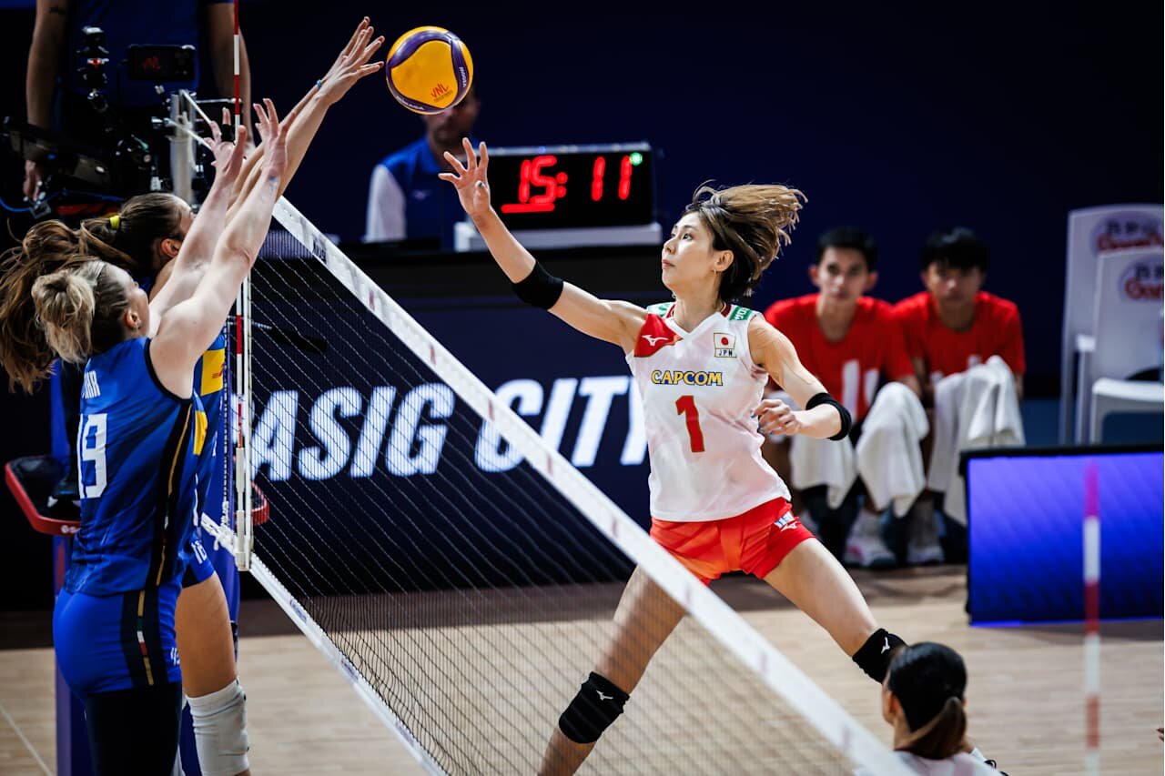 バレーボール・ネーションズリーグ（VNL）女子日本代表、イタリア戦（C）Volleyball World