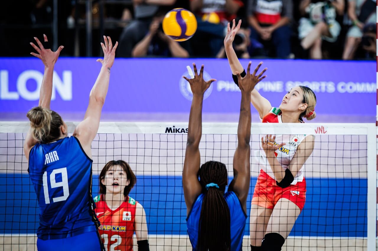 バレーボール・ネーションズリーグ（VNL）女子日本代表、イタリア戦（C）Volleyball World