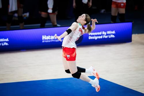 バレーボール・ネーションズリーグ（VNL）女子日本代表、イタリア戦（C）Volleyball World