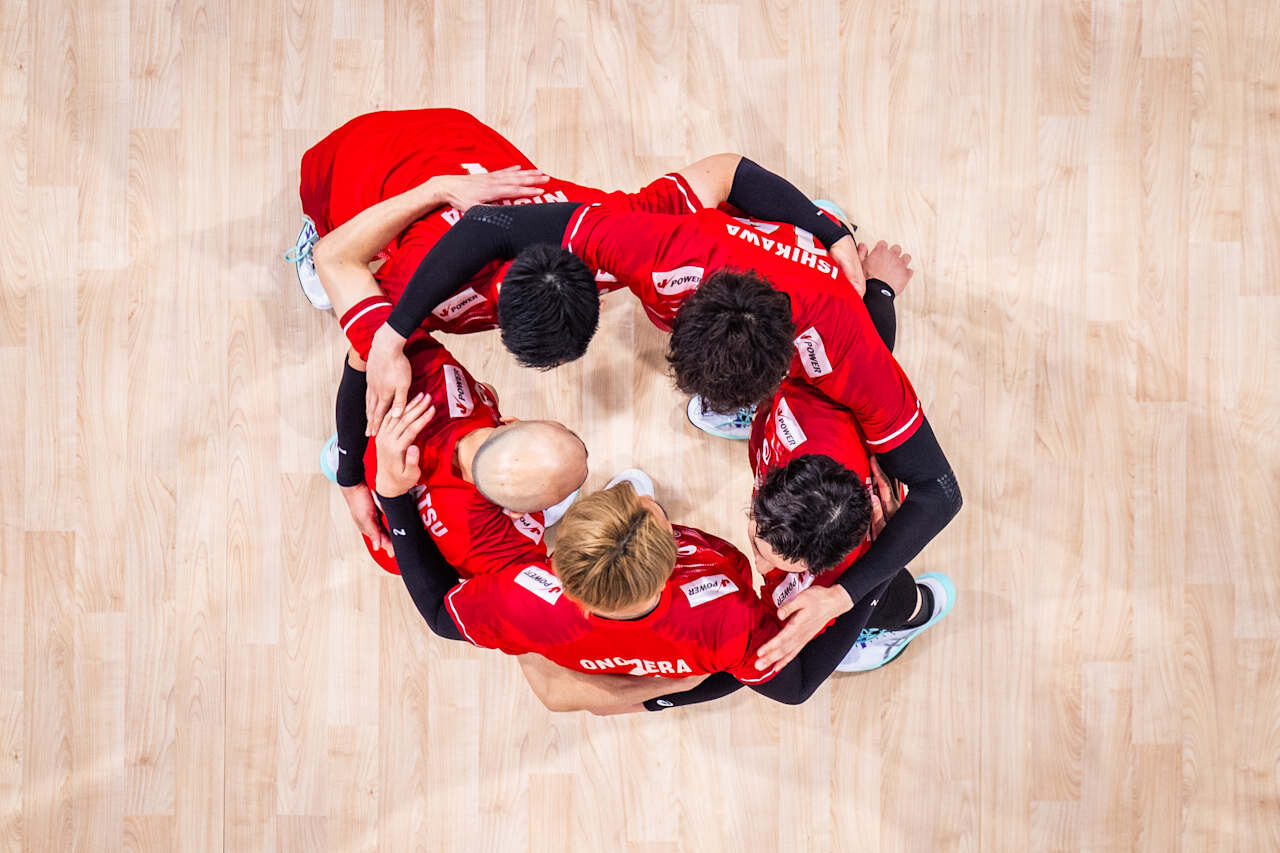 バレーボール・ネーションズリーグ（VNL）男子日本代表、セルビア戦（C）Volleyball World