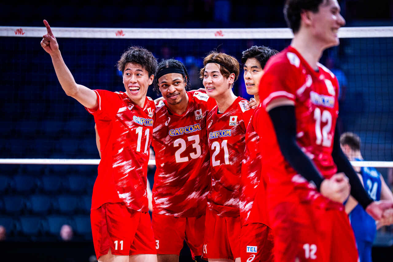 バレーボール・ネーションズリーグ（VNL）男子日本代表、セルビア戦（C）Volleyball World