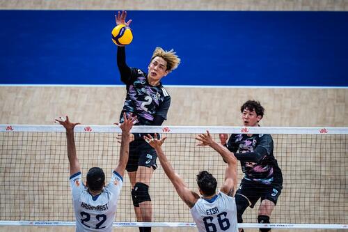バレーボール・ネーションズリーグ（VNL）男子日本代表、イラン戦（C）Volleyball World