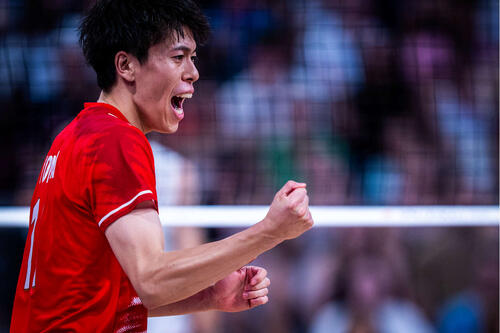 バレーボール・ネーションズリーグ(VNL)男子日本代表、米国戦(C)Volleyball World