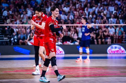 バレーボール・ネーションズリーグ(VNL)男子日本代表、米国戦(C)Volleyball World