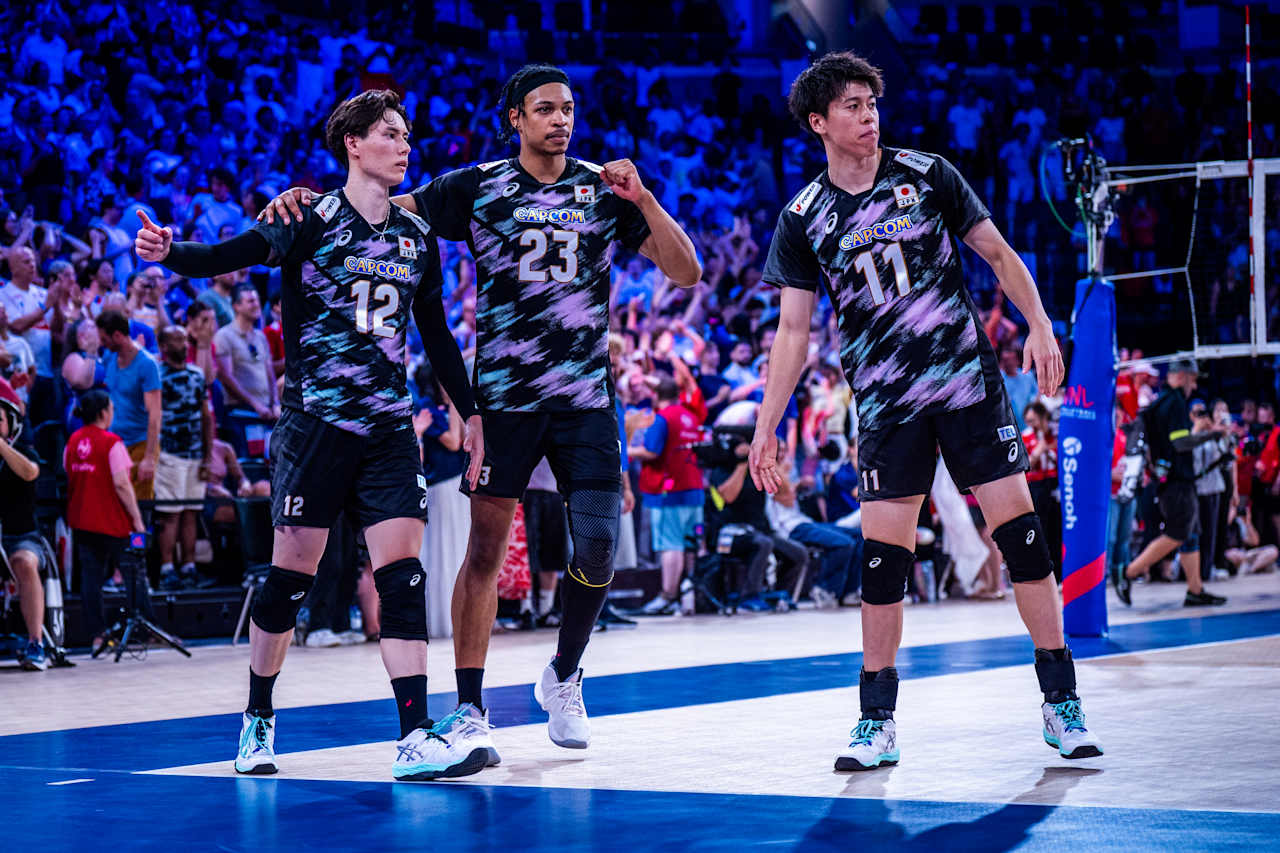 バレーボール・ネーションズリーグ　日本－フランス（C）Volleyball World