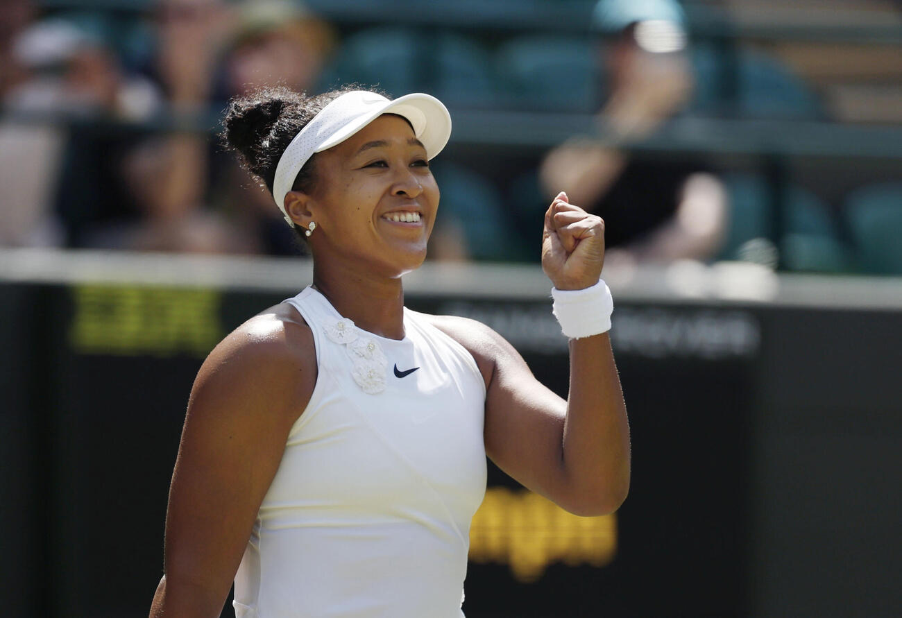 女子シングルス3回戦で勝利し笑顔の大坂なおみ＝ウィンブルドン（共同）