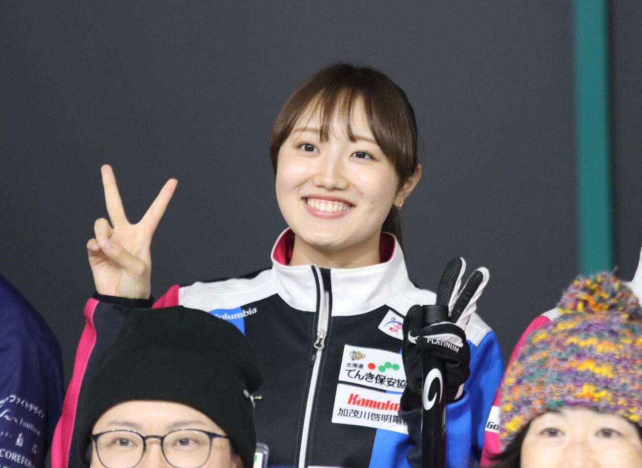 カーリング教室に参加したフォルティウス小林未奈
