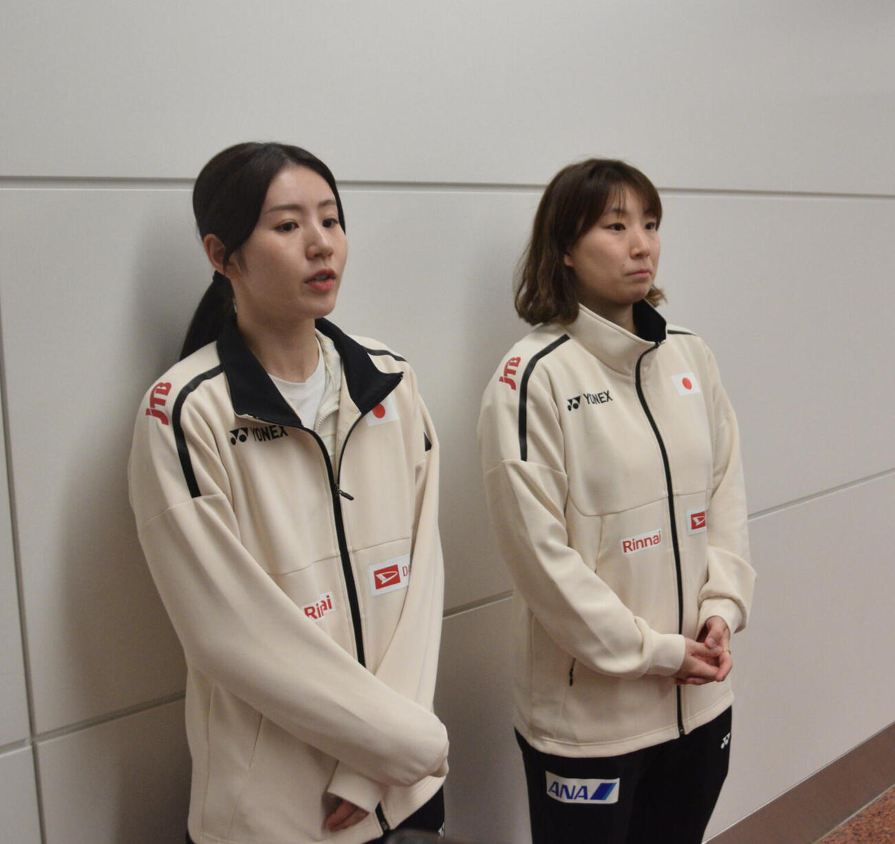 五十嵐有紗（右）と志田千陽（26年6月撮影）