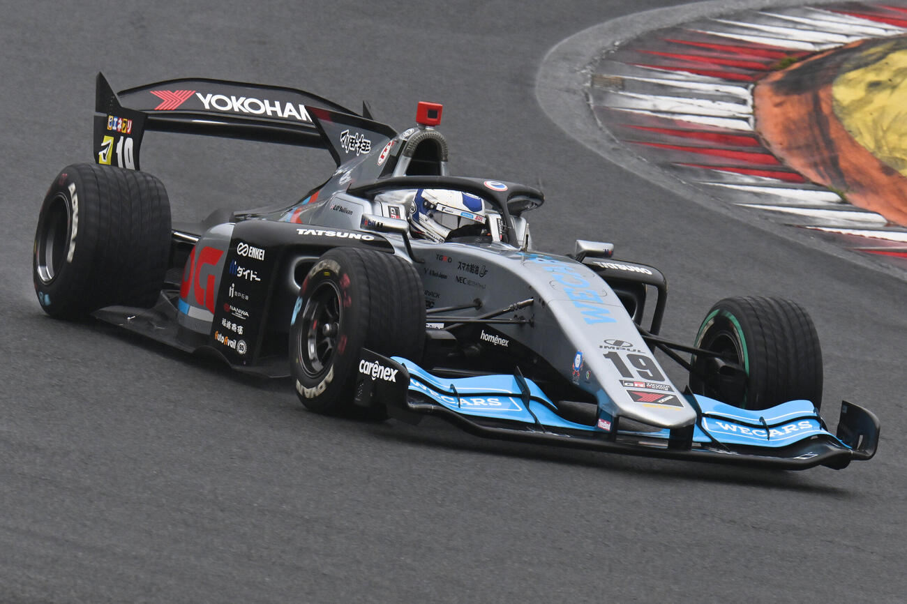 ポールを獲得したジャック・オサリバンのマシン（JRP提供）