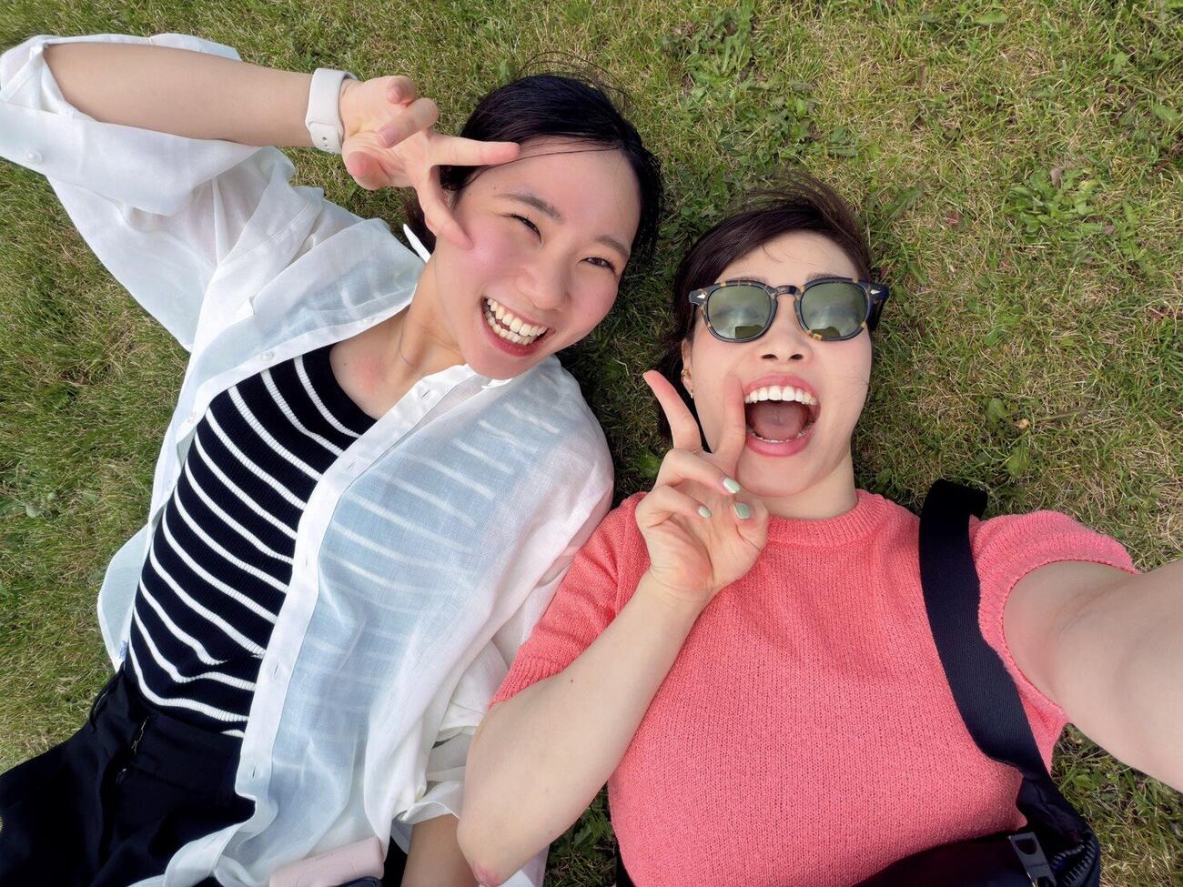 アルテミス北海道・奥出望未（左）と長尾のどか