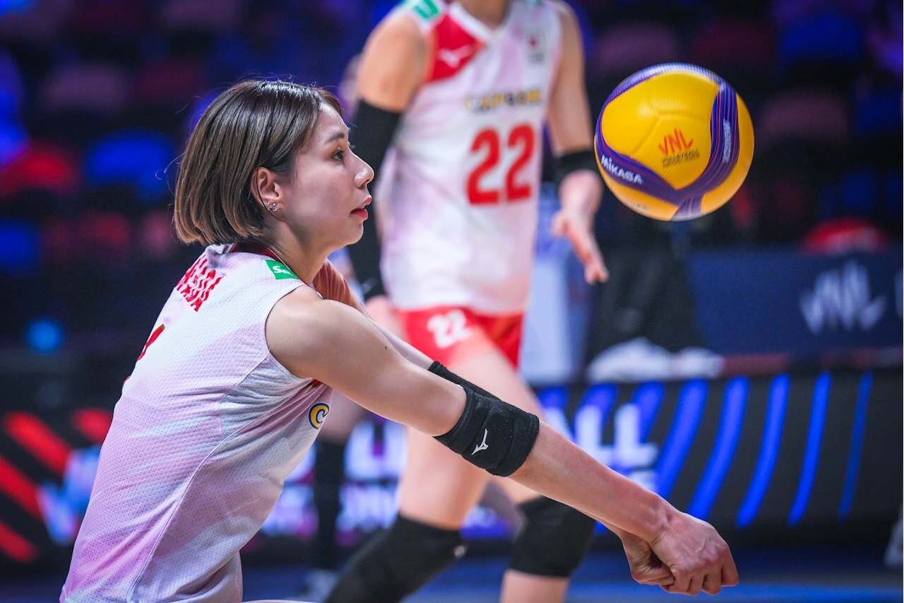 バレーボール・ネーションズリーグ（VNL）女子日本代表、準々決勝ブラジル戦（C）Volleyball World
