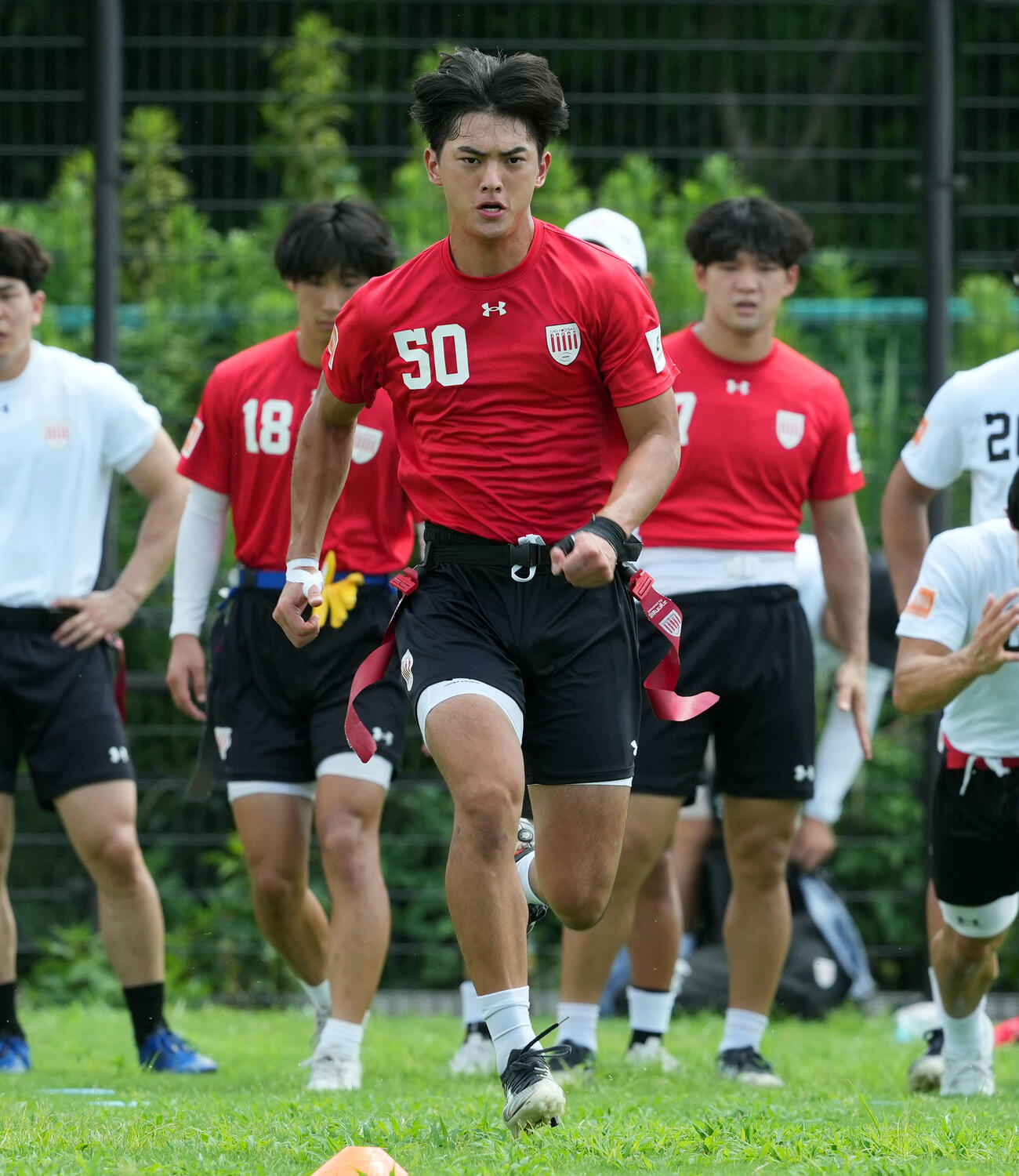 ダッシュを繰り返すフラッグフットボール男子日本代表・川崎航（撮影・たえ見朱実）