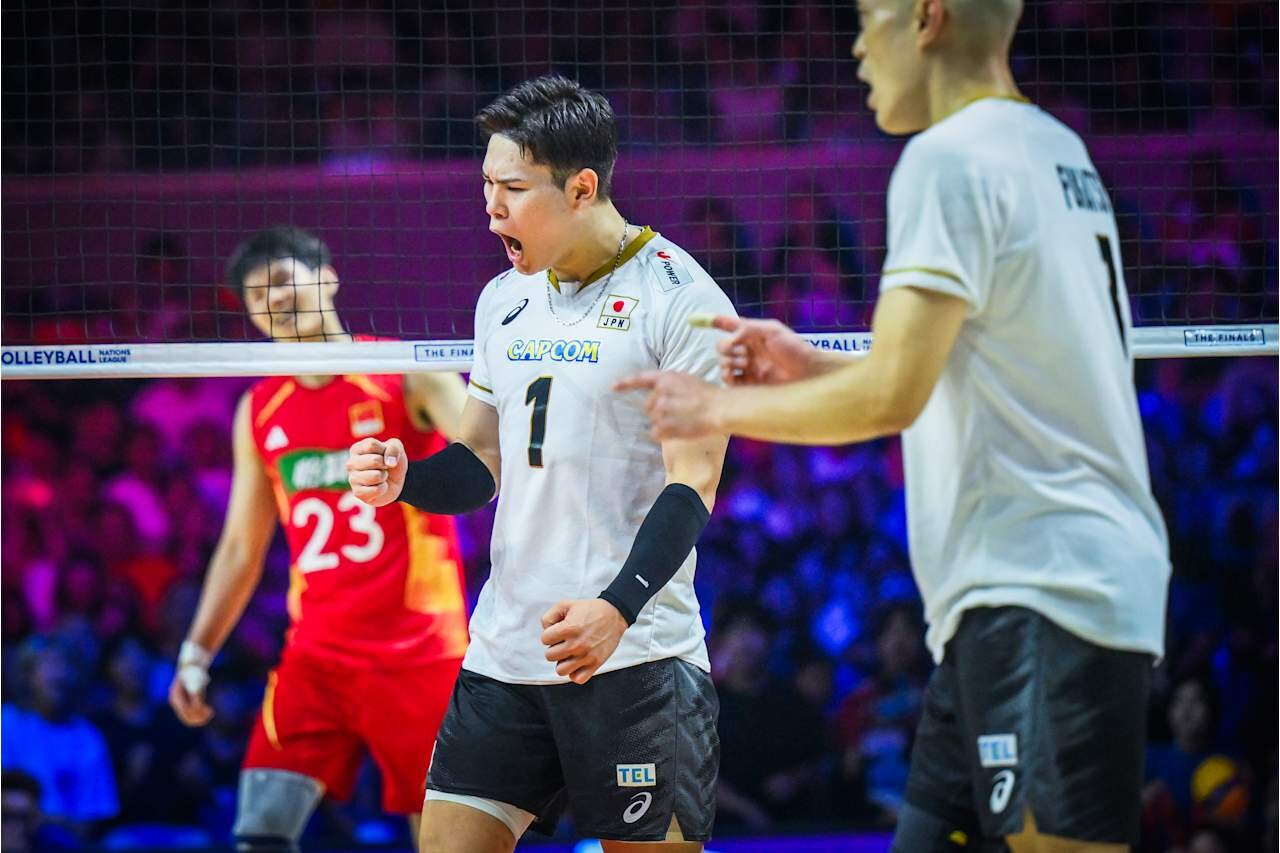 バレーボール・ネーションズリーグ（VNL）男子日本代表、準々決勝中国戦（C）Volleyball World