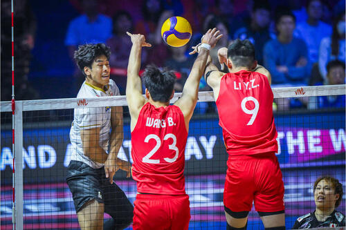 バレーボール・ネーションズリーグ(VNL)男子日本代表、準々決勝中国戦(C)Volleyball World