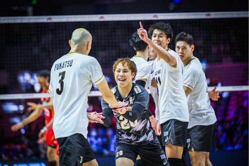 バレーボール・ネーションズリーグ(VNL)男子日本代表、準々決勝中国戦(C)Volleyball World