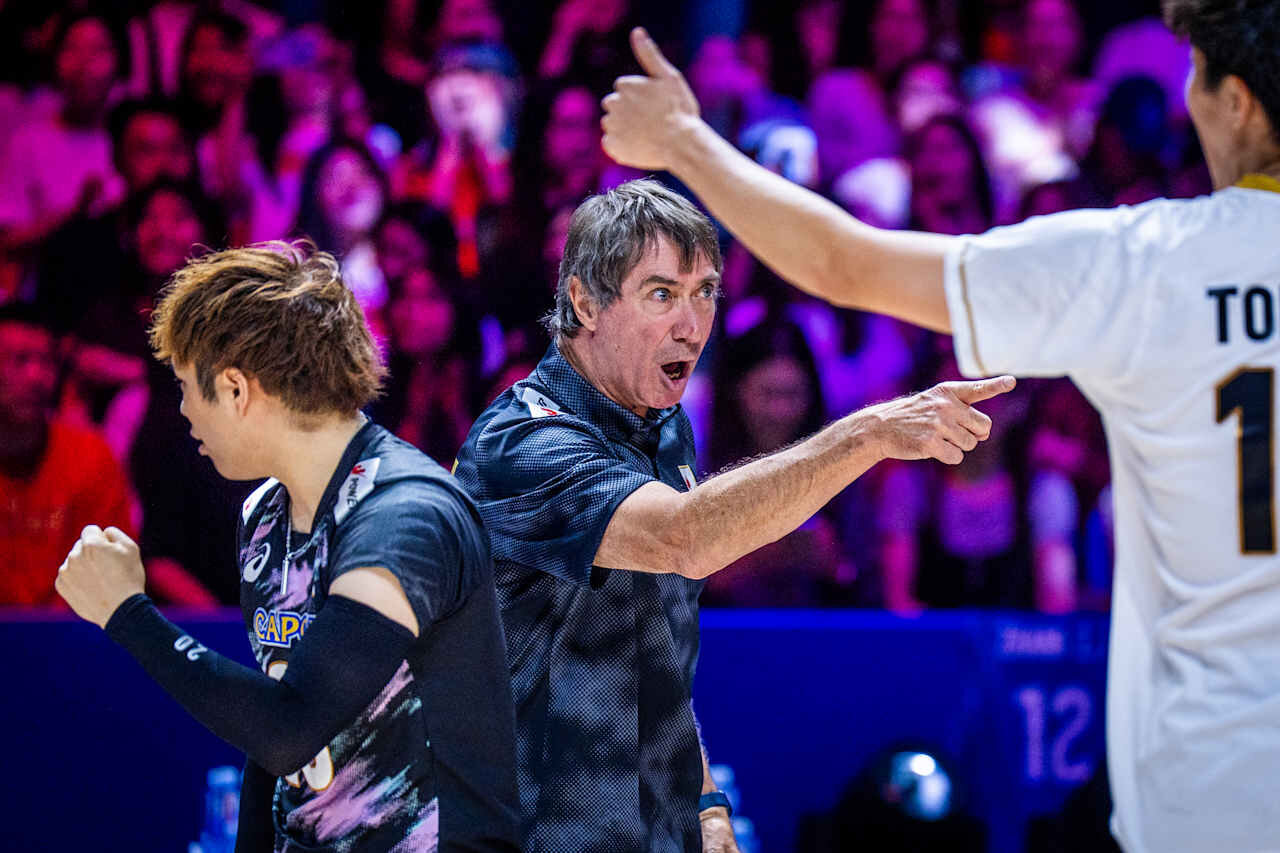 バレーボール・ネーションズリーグ（VNL）男子日本代表、準々決勝中国戦（C）Volleyball World