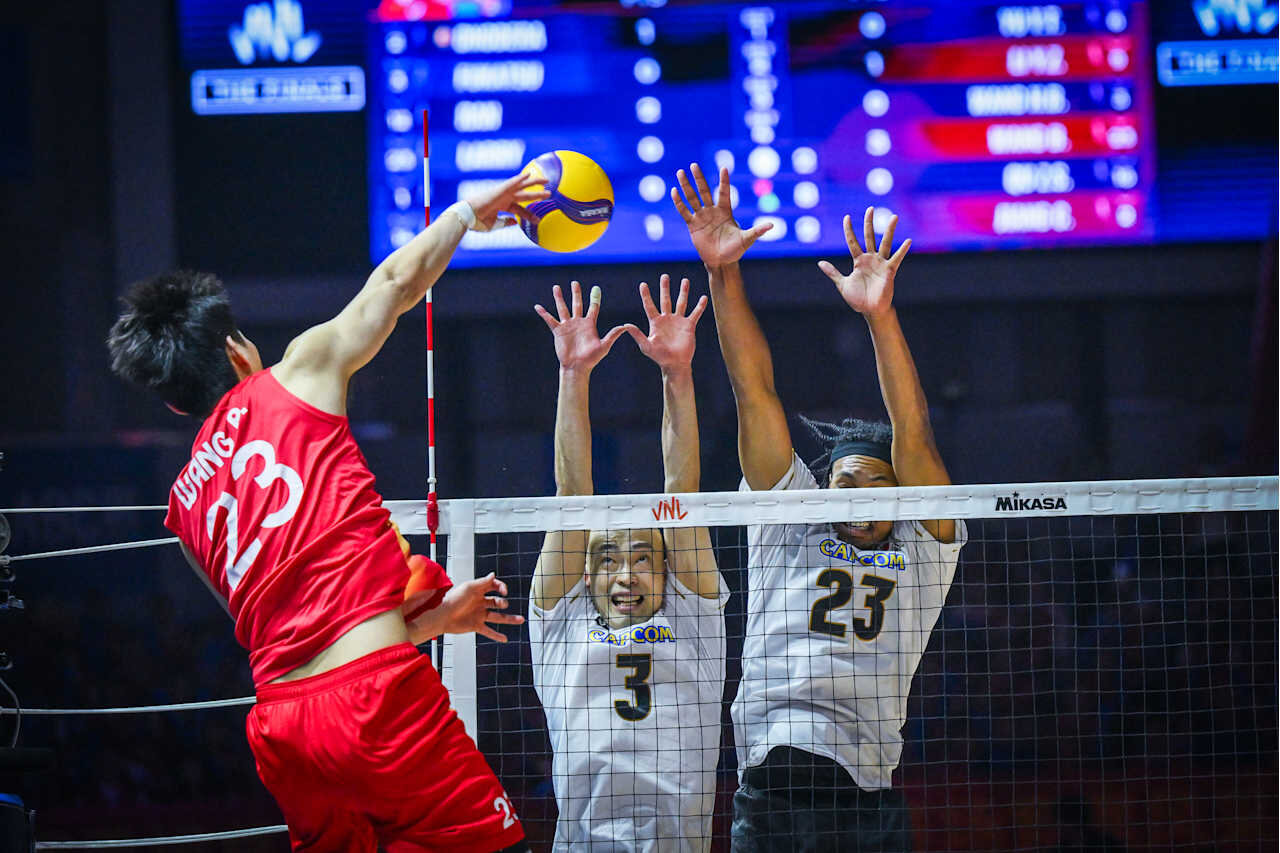バレーボール・ネーションズリーグ（VNL）男子日本代表、準々決勝中国戦（C）Volleyball World