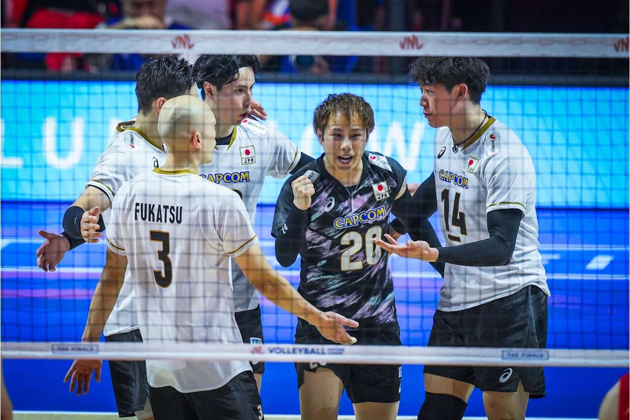 バレーボール・ネーションズリーグ（VNL）男子日本代表、準々決勝中国戦（C）Volleyball World