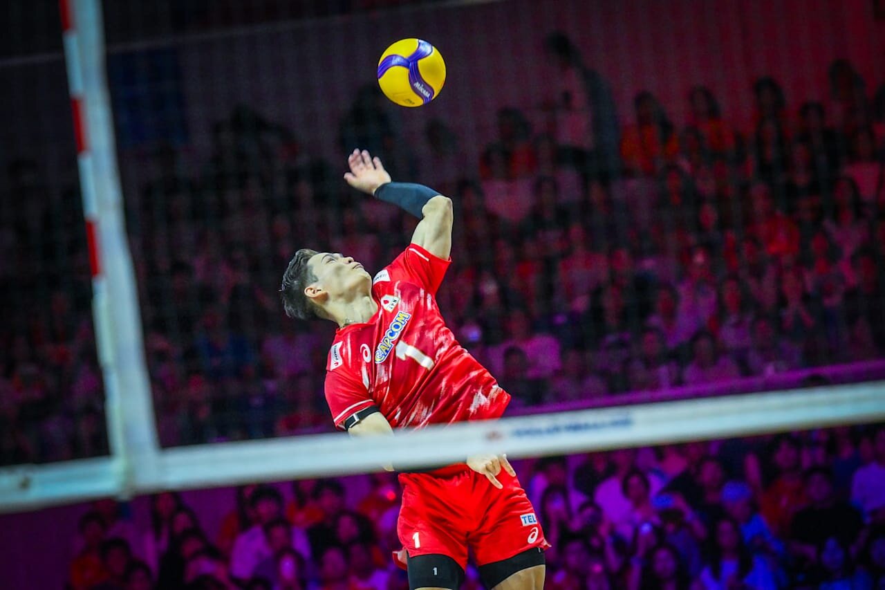 バレーボール・ネーションズリーグ（VNL）男子日本代表、準決勝米国戦（C）Volleyball World