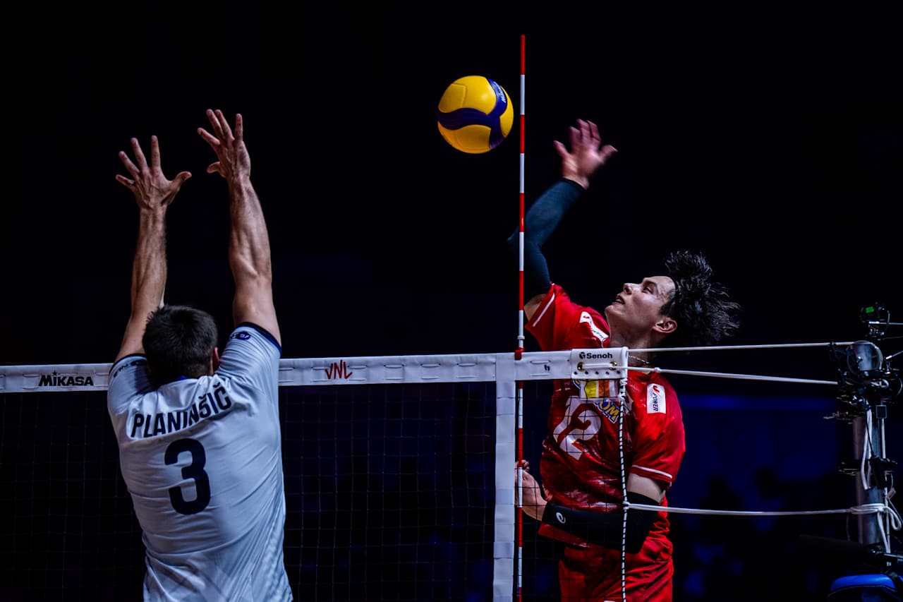 バレーボール・ネーションズリーグ（VNL）日本代表対スロベニア、男子３位決定戦（C）Volleyball World