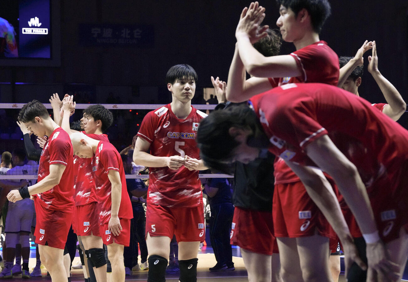 3位決定戦でスロベニアに敗れた日本（共同）
