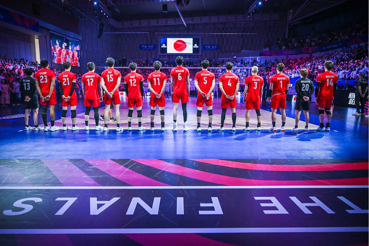 バレーボール・ネーションズリーグ（VNL）日本代表対スロベニア、男子３位決定戦（C）Volleyball World