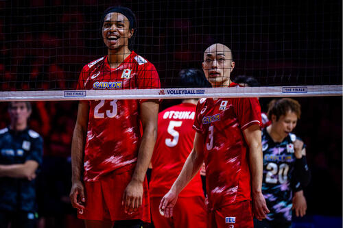 バレーボール・ネーションズリーグ（VNL）日本代表対スロベニア、男子３位決定戦（C）Volleyball World