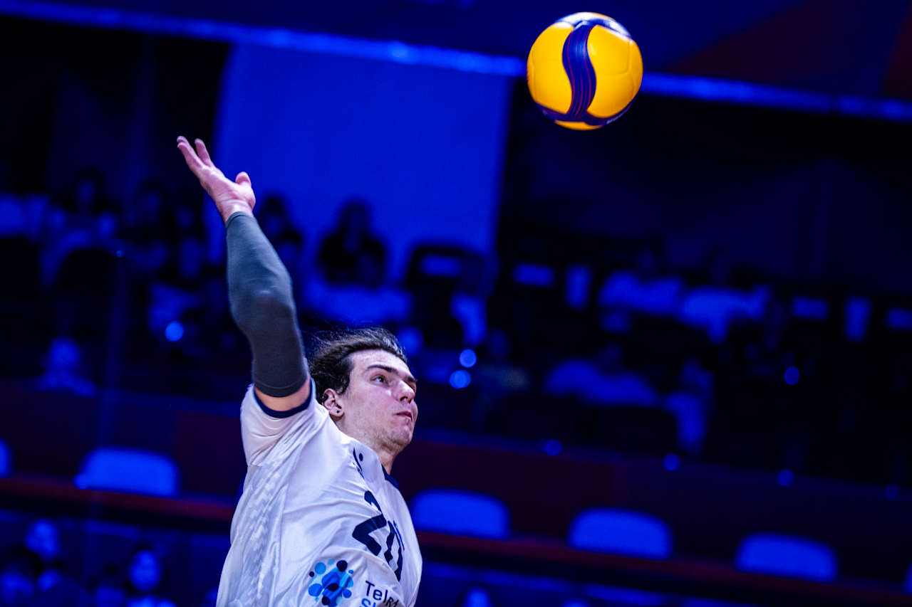 バレーボール・ネーションズリーグ（VNL）日本代表対スロベニア、男子３位決定戦（C）Volleyball World
