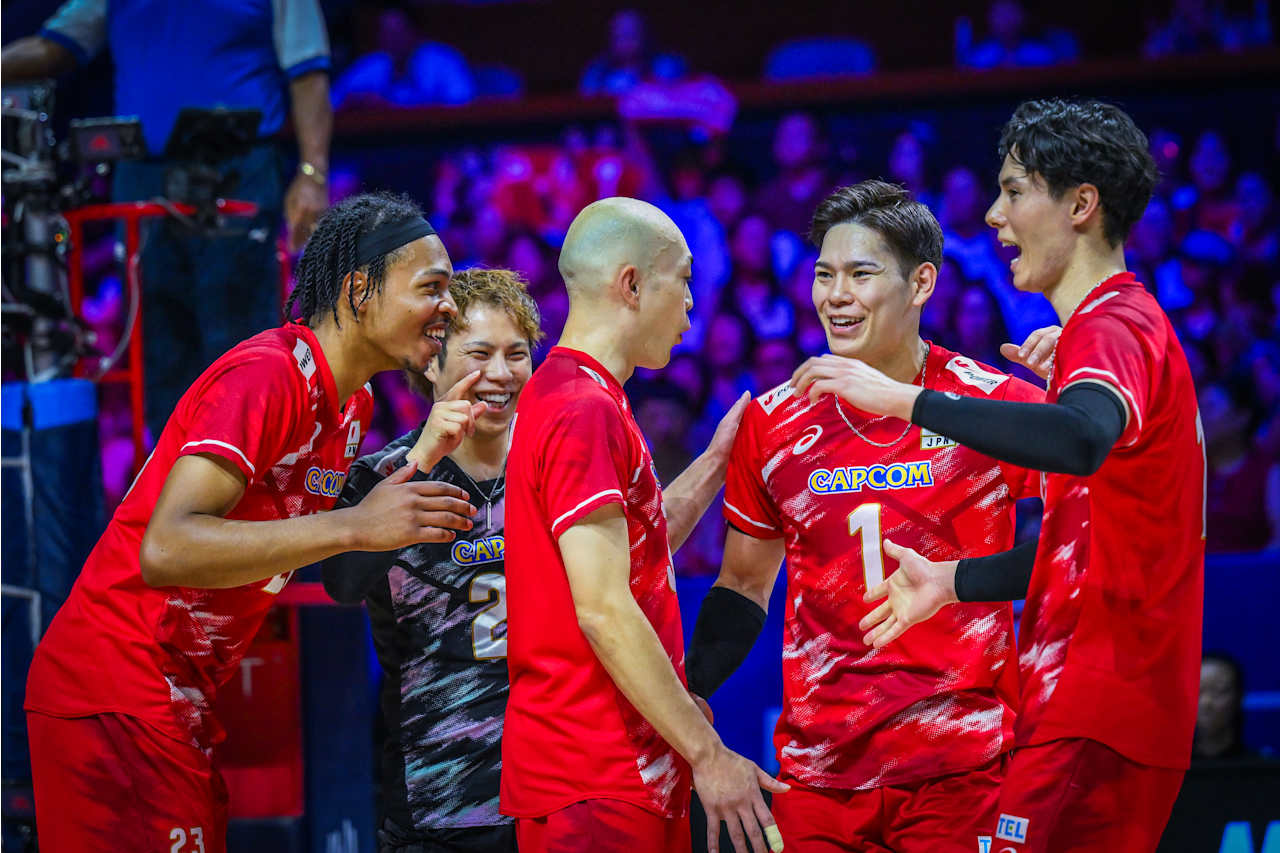 バレーボール・ネーションズリーグ（VNL）日本代表対スロベニア、男子３位決定戦（C）Volleyball World