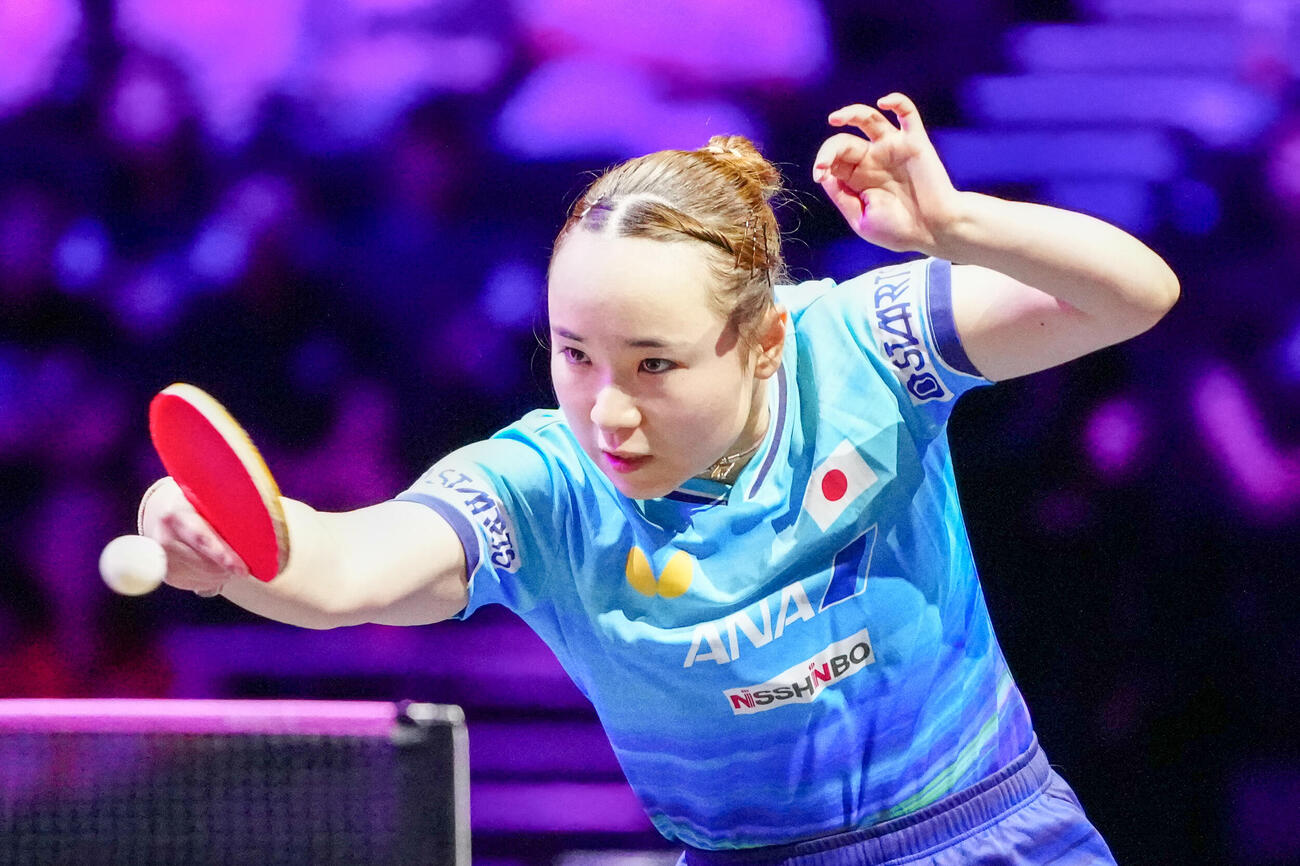 女子シングルス1回戦で中国の王芸迪と対戦する伊藤美誠（撮影・江口和貴）