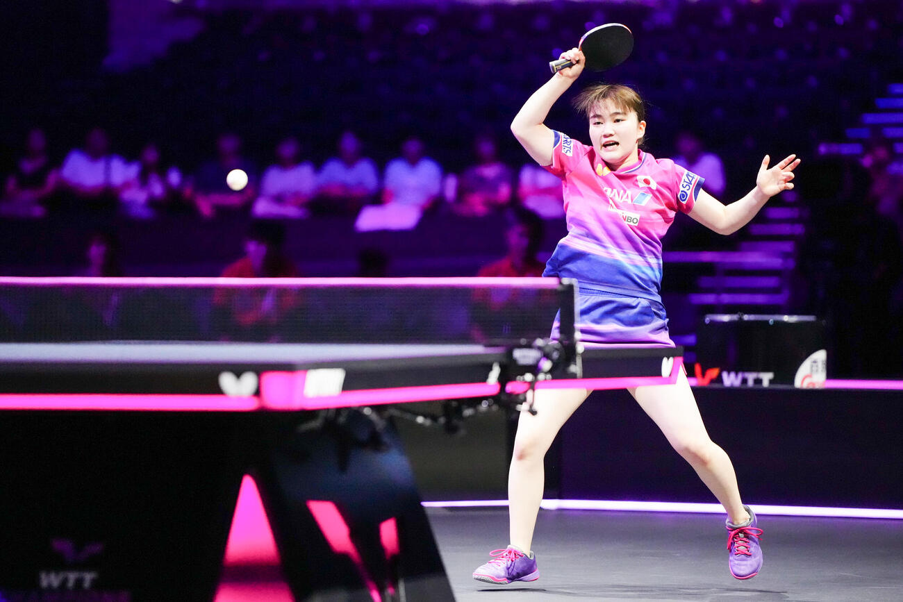 女子シングルス1回戦でウェールズのハーシーと対戦する大藤沙月（撮影・江口和貴）