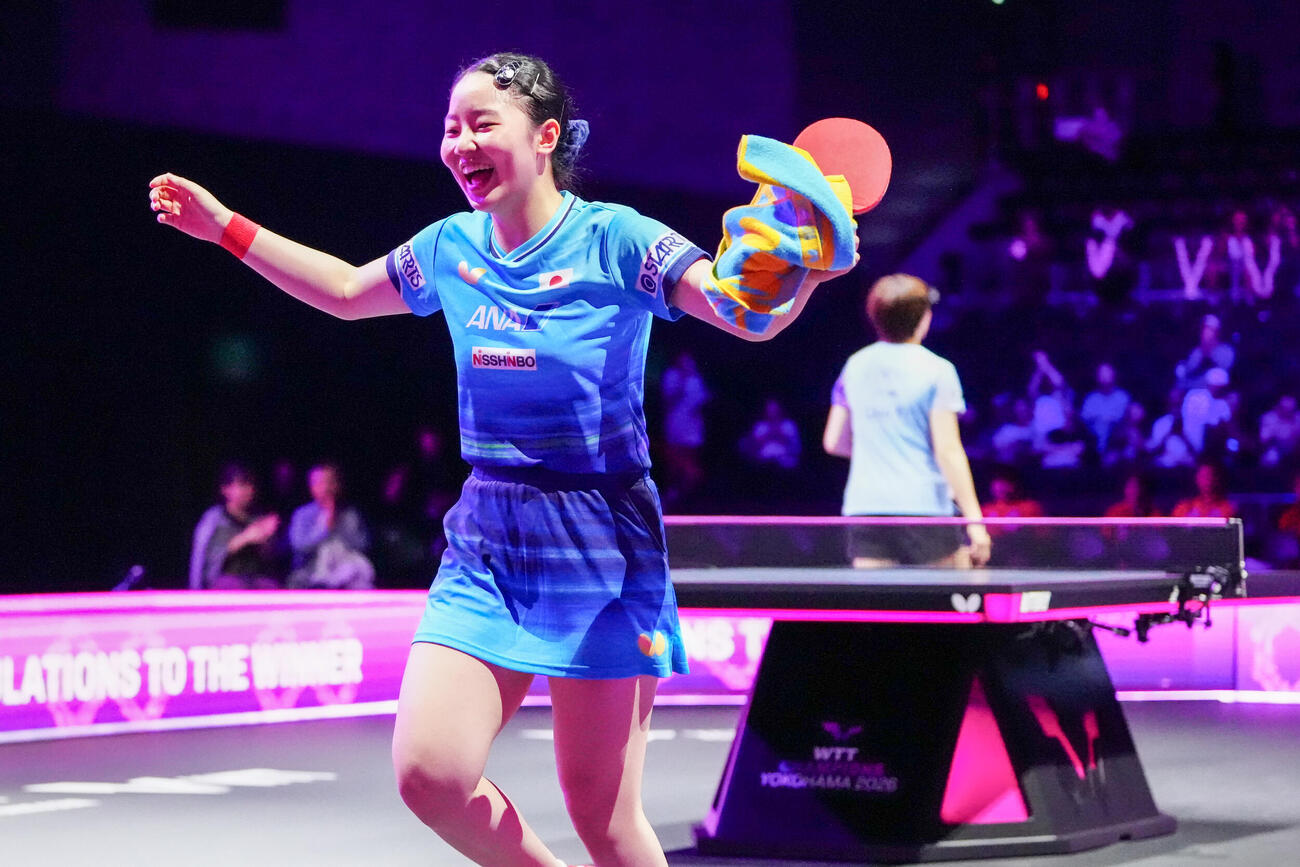 女子シングルス2回戦で中国の陳熠に勝利し笑顔を見せる張本美和（撮影・江口和貴）