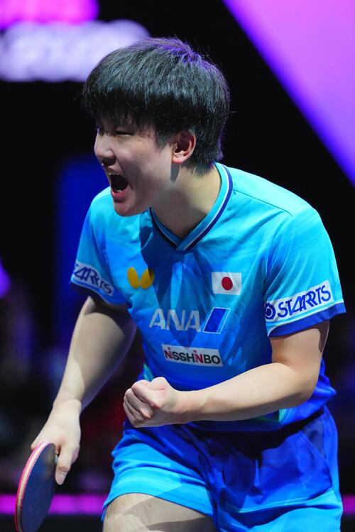 男子準々決勝でアレクシス・ルブランと対戦する張本智和(撮影・垰建太)