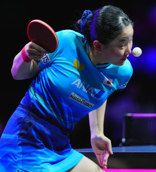 女子準々決勝でシン・ユビンと対戦する張本美和(撮影・垰建太)