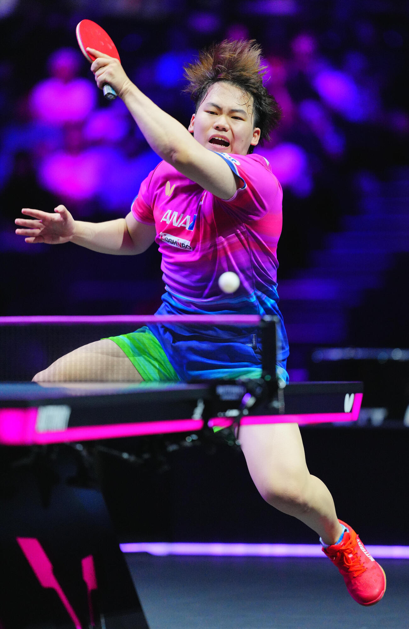 男子準々決勝でチャン・ウジンと対戦する松島輝空（撮影・垰建太）