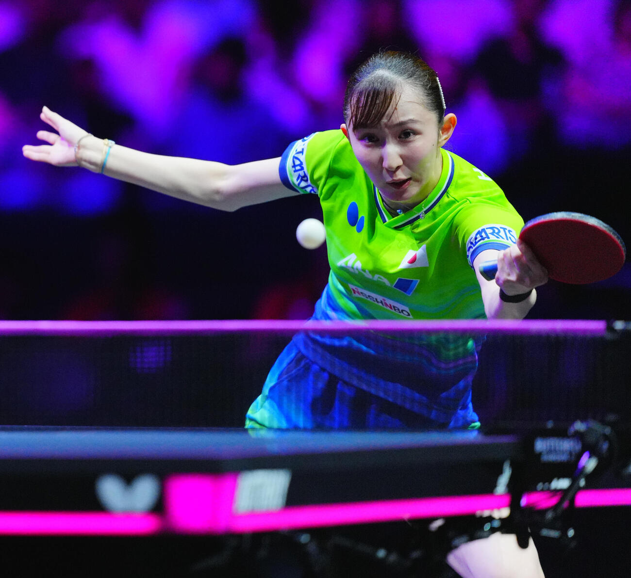 女子準々決勝でプレーする早田ひな（撮影・垰建太）