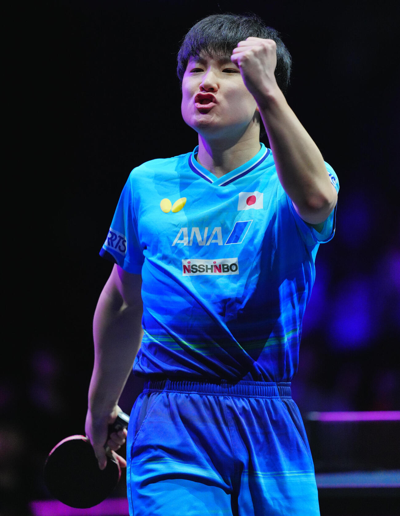 男子準々決勝でアレクシス・ルブランと対戦する張本智和（撮影・垰建太）