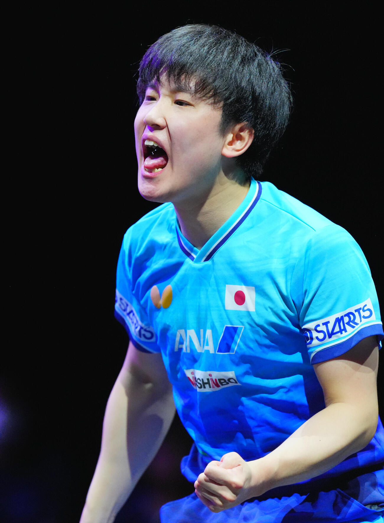 男子準々決勝でアレクシス・ルブランと対戦する張本智和（撮影・垰建太）