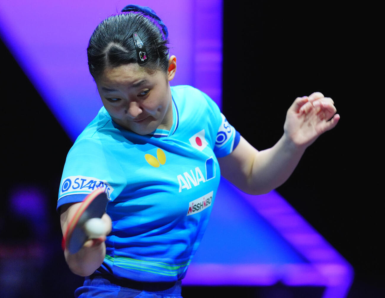 女子準々決勝でシン・ユビンと対戦する張本美和（撮影・垰建太）